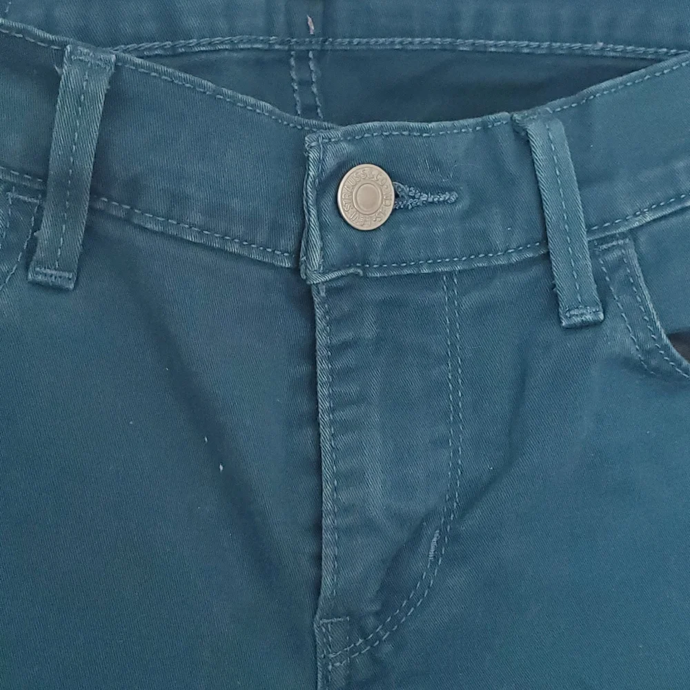 Levi Jeans - Picture 6 of 8